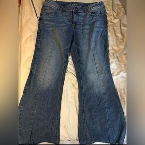 Edgely Women’s High Rise Flare Jeans